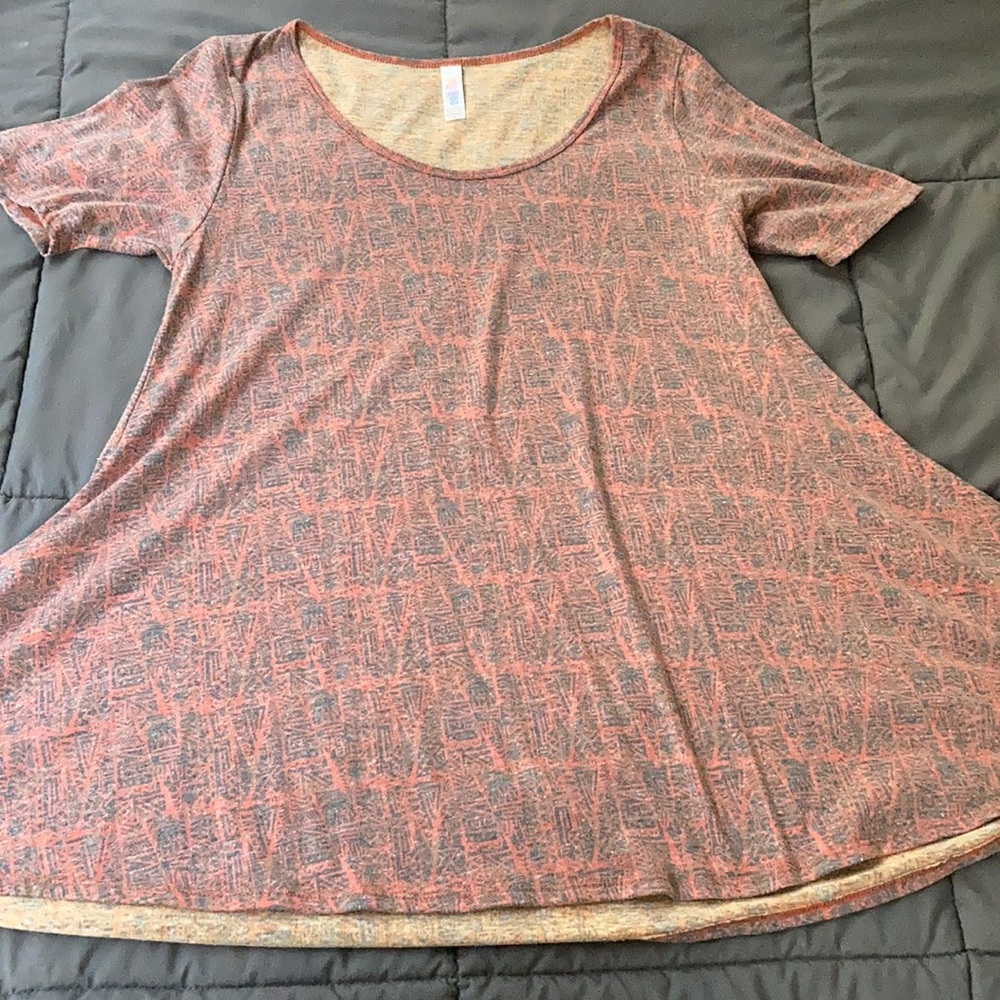 LuLaRoe Perfect T